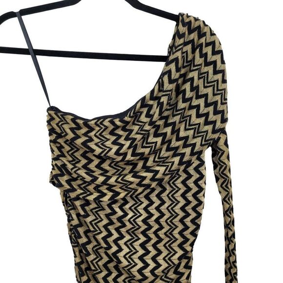 Arden B One Shoulder Mini Bodycon Dress S Black Gold Chevron Knit Overlay - Picture 6 of 9